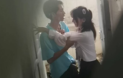 Clip Sex Học Sinh Kéo Nhau Vào Nhà Hoang Địt Nhau